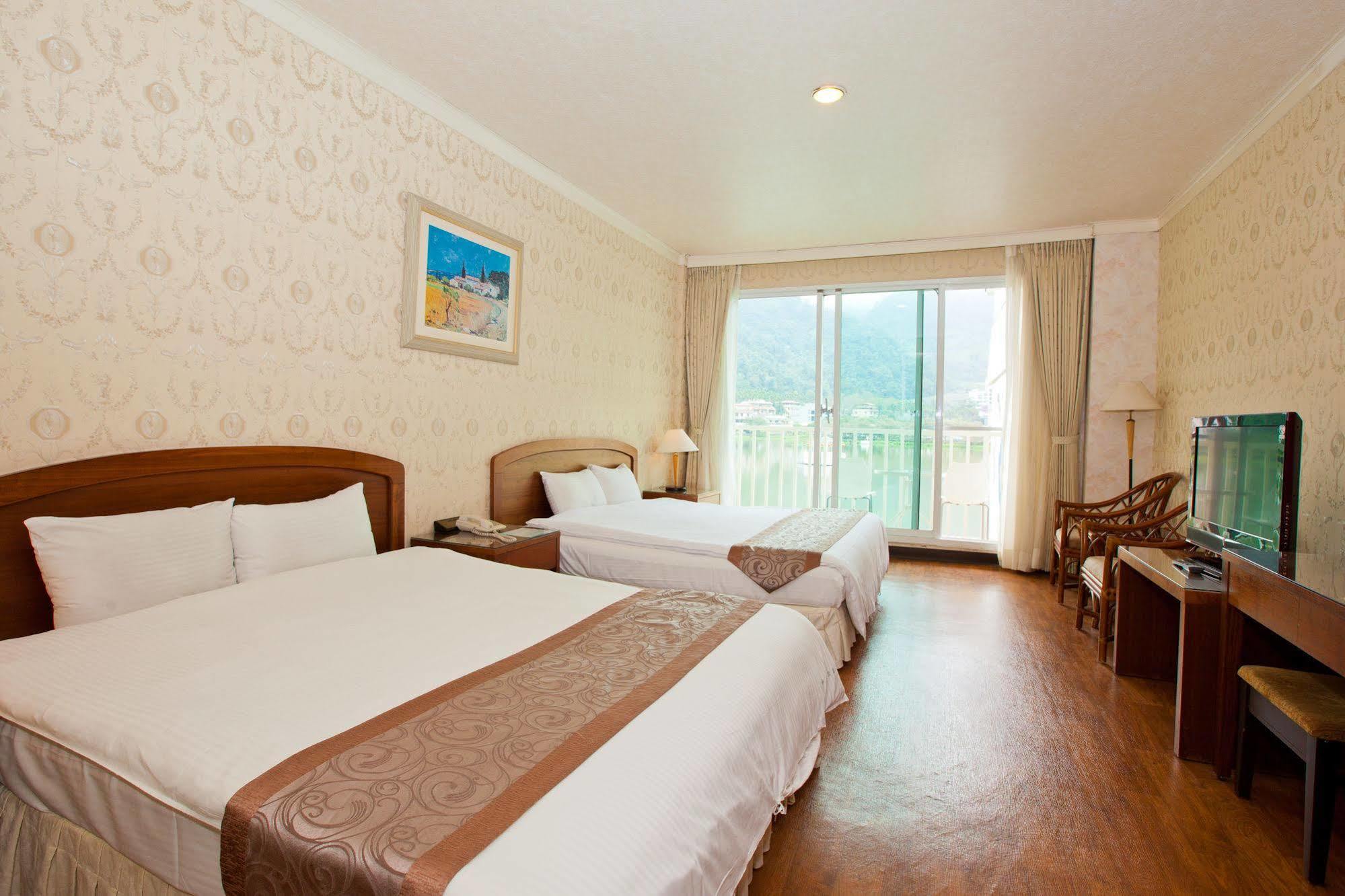 Lakeside Resort Nantou Exterior photo